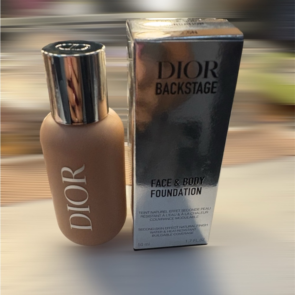 Dior Backstage Face & Body Foundation 2.5N